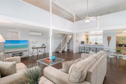 Condo in Longboat Key, Florida, 1 bedroom  № 2333900 - photo 3