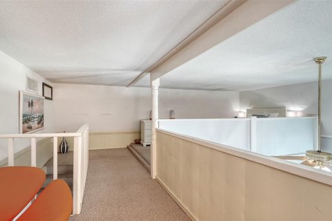 Condo in Longboat Key, Florida, 1 bedroom  № 2333900 - photo 21