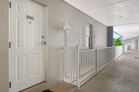Condo in Longboat Key, Florida, 1 bedroom  № 2333900 - photo 2