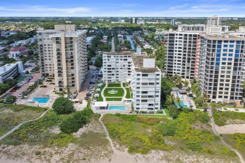 Condo in Lauderdale-by-the-Sea, Florida, 2 bedrooms  № 2361659 - photo 5