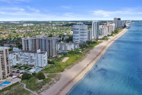 Condo in Lauderdale-by-the-Sea, Florida, 2 bedrooms  № 2361659 - photo 3