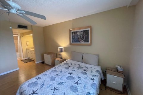 Condo in Clearwater, Florida, 1 bedroom  № 1767561 - photo 19