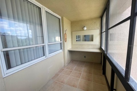 Condo in Clearwater, Florida, 1 bedroom  № 1767561 - photo 15