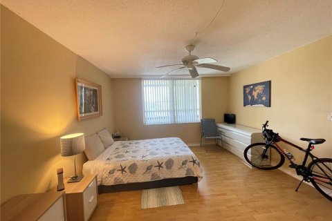 Condo in Clearwater, Florida, 1 bedroom  № 1767561 - photo 18