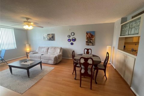 Condo in Clearwater, Florida, 1 bedroom  № 1767561 - photo 26
