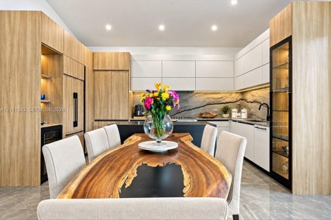 Villa ou maison à louer à Miramar, Floride: 3 chambres, 181.44 m2 № 2431492 - photo 8