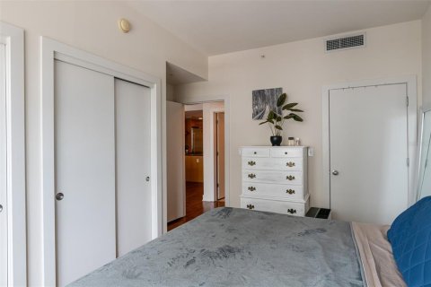 Condo in Tampa, Florida, 2 bedrooms  № 1879526 - photo 13