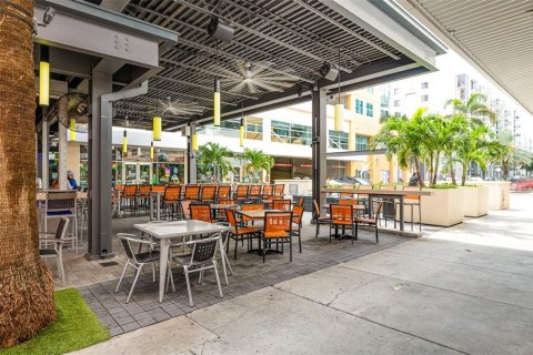 Condo in Tampa, Florida, 2 bedrooms  № 1879526 - photo 24
