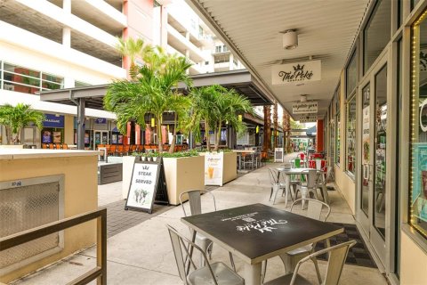 Condo in Tampa, Florida, 2 bedrooms  № 1879526 - photo 23