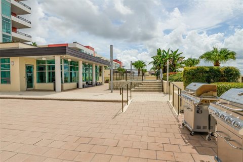 Condo in Tampa, Florida, 2 bedrooms  № 1879526 - photo 20