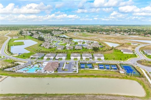 Casa en venta en North Port, Florida, 5 dormitorios, 158.68 m2 № 2209262 - foto 12