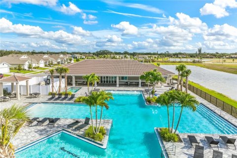 Casa en venta en North Port, Florida, 5 dormitorios, 158.68 m2 № 2209262 - foto 15