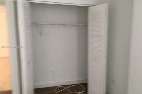 Copropriété à vendre à Miami, Floride: 2 chambres, 84.91 m2 № 1940339 - photo 7