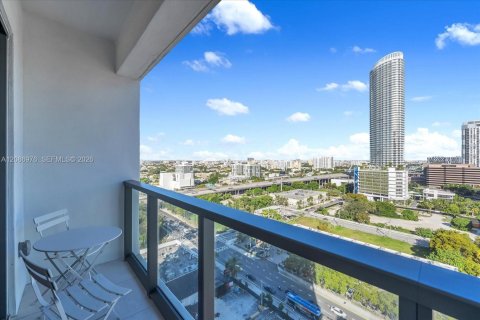 Condominio en venta en Miami, Florida, 1 dormitorio, 53.88 m2 № 2356770 - foto 15