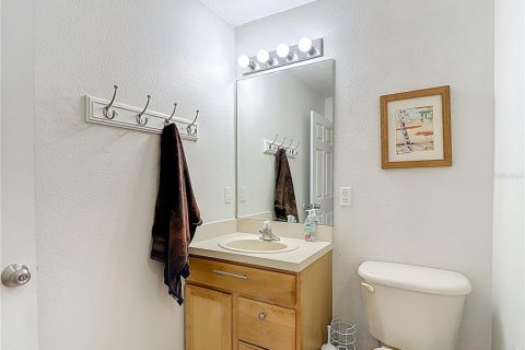 Townhouse in Brandon, Florida 4 bedrooms, 187.94 sq.m. № 2155930 - photo 18