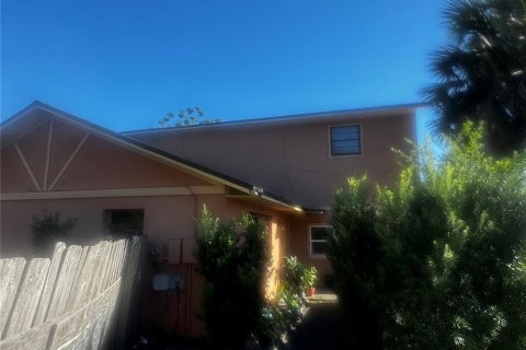 Casa en venta en Orlando, Florida, 4 dormitorios, 173.91 m2 № 2388614 - foto 2