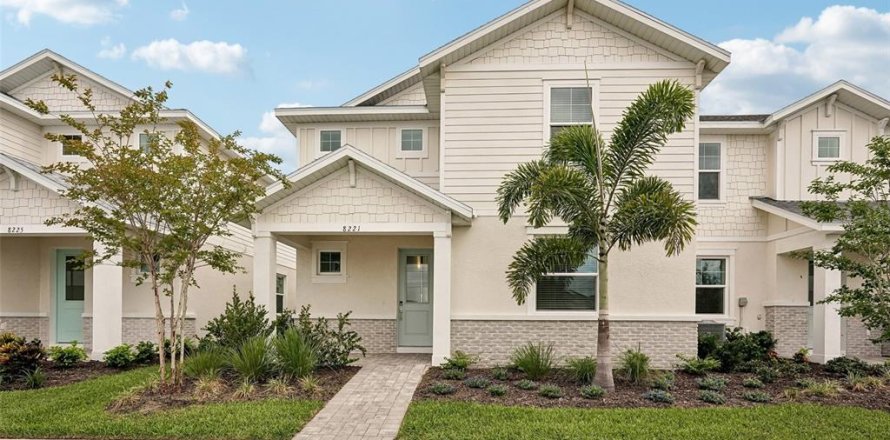 Townhouse in Bradenton, Florida 3 bedrooms, 223.52 sq.m. № 2114371