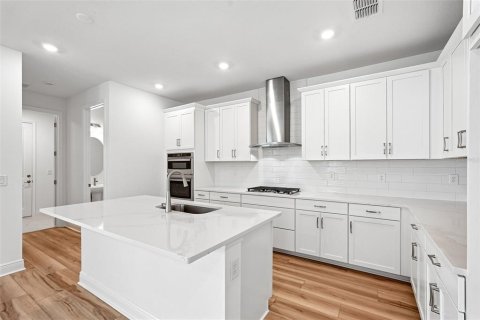 Townhouse in Bradenton, Florida 3 bedrooms, 223.52 sq.m. № 2114371 - photo 4