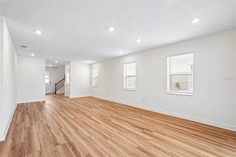 Townhouse in Bradenton, Florida 3 bedrooms, 223.52 sq.m. № 2114371 - photo 10