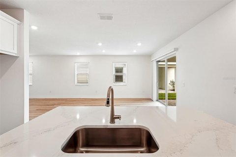 Townhouse in Bradenton, Florida 3 bedrooms, 223.52 sq.m. № 2114371 - photo 6