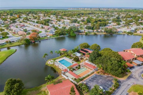 Condo in New Port Richey, Florida, 2 bedrooms  № 1906554 - photo 30