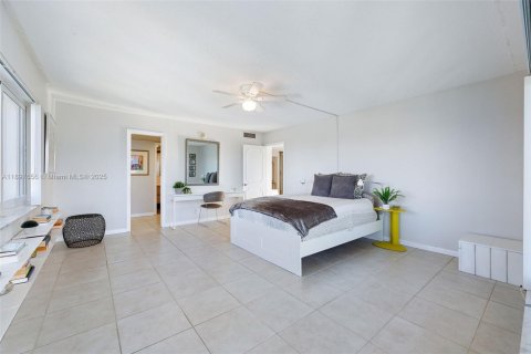 Condominio en venta en Fort Lauderdale, Florida, 2 dormitorios, 157.93 m2 № 1954316 - foto 21