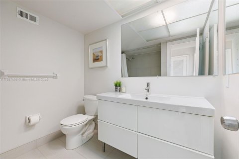 Condominio en venta en Fort Lauderdale, Florida, 2 dormitorios, 157.93 m2 № 1954316 - foto 29