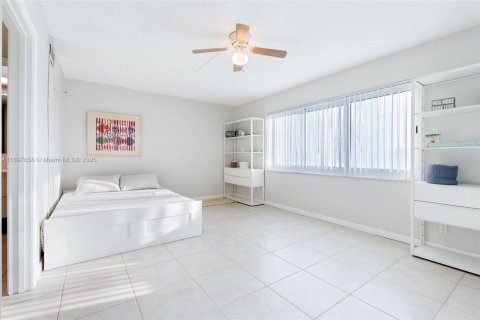 Condominio en venta en Fort Lauderdale, Florida, 2 dormitorios, 157.93 m2 № 1954316 - foto 28