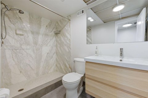 Condominio en venta en Fort Lauderdale, Florida, 2 dormitorios, 157.93 m2 № 1954316 - foto 24