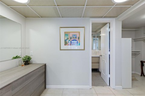 Condominio en venta en Fort Lauderdale, Florida, 2 dormitorios, 157.93 m2 № 1954316 - foto 23