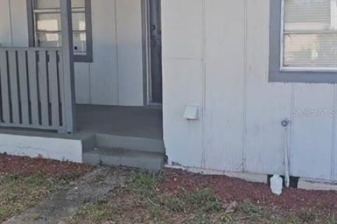 House in Tampa, Florida 3 bedrooms, 92.9 sq.m. № 1747666 - photo 3