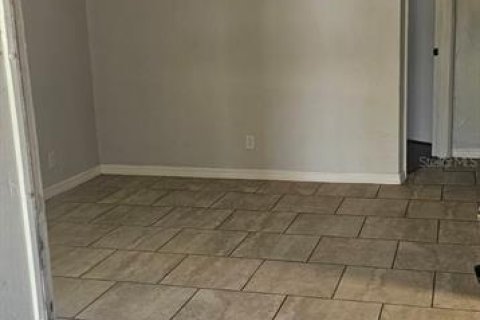 House in Tampa, Florida 3 bedrooms, 92.9 sq.m. № 1747666 - photo 6