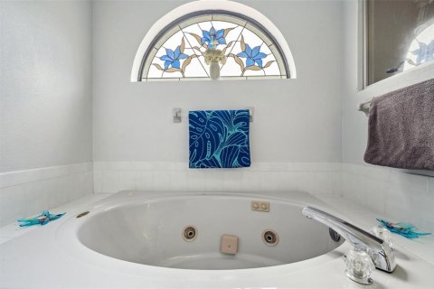 Купить виллу или дом в Нью-Порт-Ричи, Флорида 7 комнат, 219.16м2, № 1679078 - фото 25