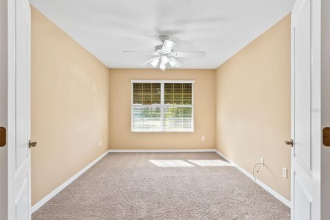 House in The Villages, Florida 3 bedrooms, 160.16 sq.m. № 1904911 - photo 19