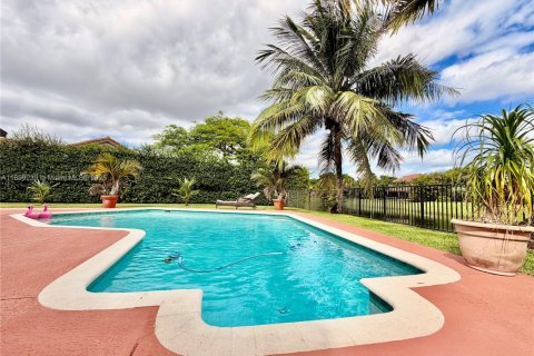 House in Deerfield Beach, Florida 3 bedrooms, 177.63 sq.m. № 1952867 - photo 30