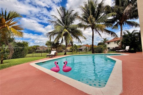 House in Deerfield Beach, Florida 3 bedrooms, 177.63 sq.m. № 1952867 - photo 27