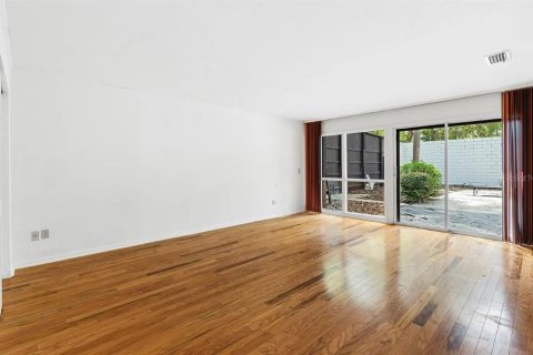 Casa en alquiler en Gainesville, Florida, 3 dormitorios, 385.08 m2 № 1777927 - foto 26