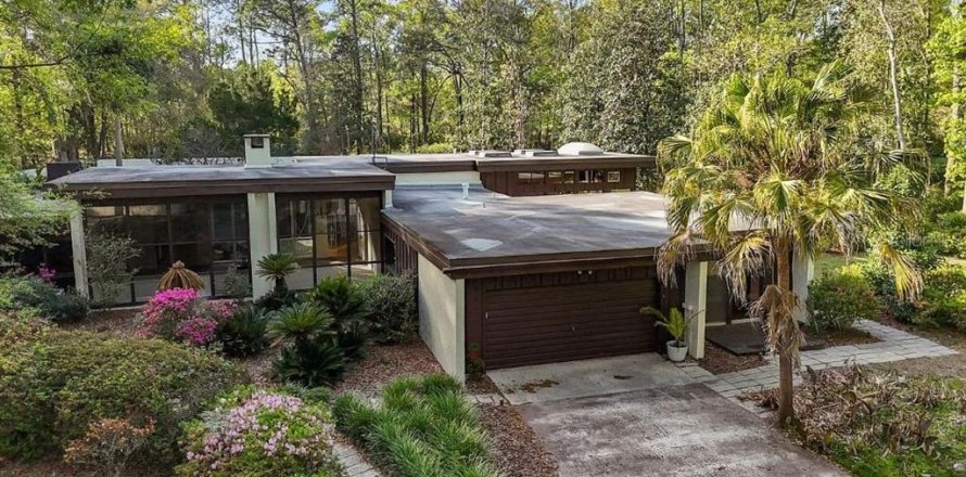 Villa ou maison à Gainesville, Floride 3 chambres, 385.08 m2 № 1777927
