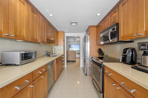 Condo in Fort Lauderdale, Florida, 1 bedroom  № 1692958 - photo 11