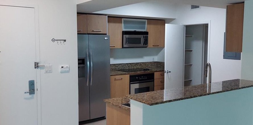 Apartment in METROPOLIS in Miami, Florida 2 bedrooms, 136 sq.m. № 55755