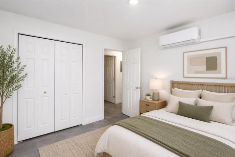 Immobilier commercial à vendre à Kissimmee, Floride: 4 chambres, 139.35 m2 № 2206695 - photo 16