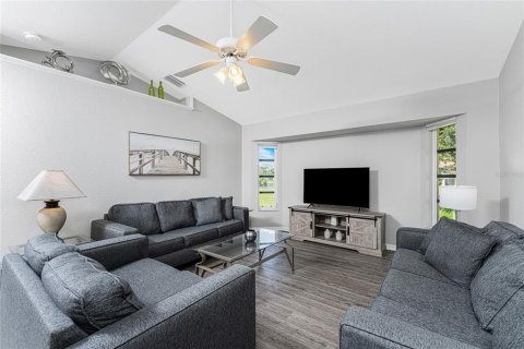 Casa en alquiler en Rotonda, Florida, 4 dormitorios, 221.94 m2 № 1434430 - foto 20