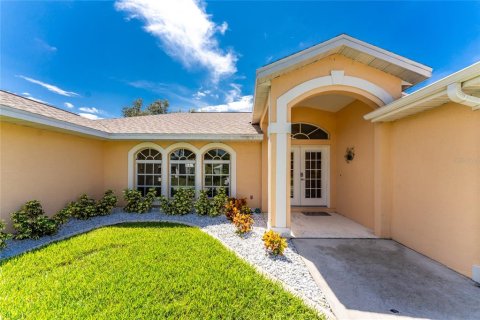 Casa en alquiler en Rotonda, Florida, 4 dormitorios, 221.94 m2 № 1434430 - foto 6