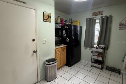 Commercial property in Saint Petersburg, Florida 4 bedrooms, 120.4 sq.m. № 1884101 - photo 27