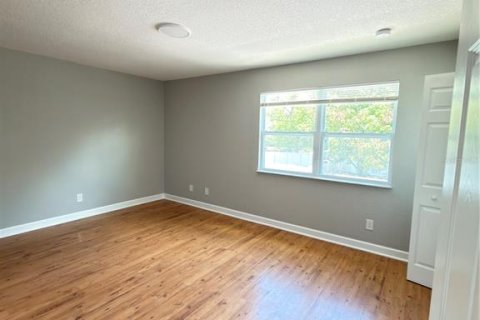 Touwnhouse à louer à Tampa, Floride: 3 chambres, 125.51 m2 № 2112229 - photo 24