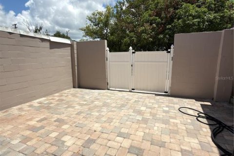 Touwnhouse à louer à Tampa, Floride: 3 chambres, 125.51 m2 № 2112229 - photo 29