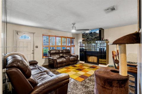 Villa ou maison à vendre à Pompano Beach, Floride: 4 chambres, 134.62 m2 № 1986333 - photo 18