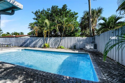 Villa ou maison à vendre à Pompano Beach, Floride: 4 chambres, 134.62 m2 № 1986333 - photo 10