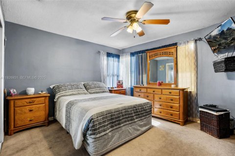 Villa ou maison à vendre à Pompano Beach, Floride: 4 chambres, 134.62 m2 № 1986333 - photo 4