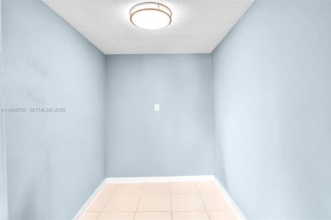 Купить кондоминиум в Майами-Бич, Флорида 3 спальни, 125.42м2, № 2011507 - фото 9